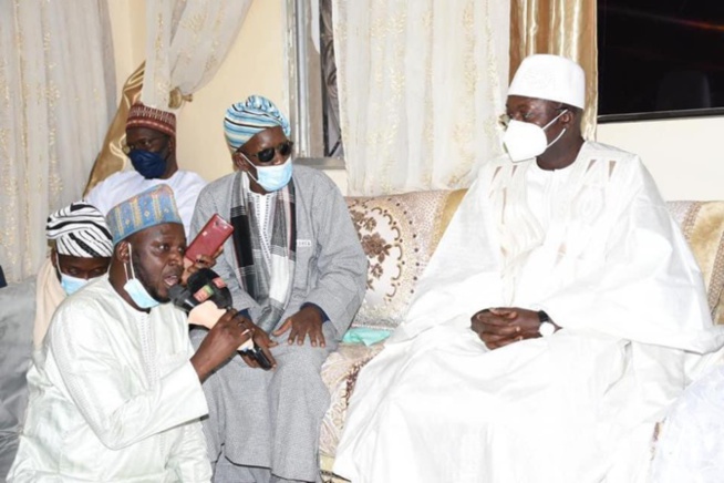 Kaolack :Décès de Serigne Mansour Mamoune Niass. Oumar Gueye a présenté les condoléances du Chef de l’Etat et de son gouvernement. Kaolack :Décès de Serigne Mansour Mamoune Niass. Oumar Gueye a présenté les condoléances du Chef de l’Etat et de son gouvernement.