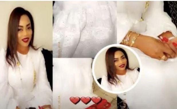 Pendant ce temps là… Sokhna Aida Diallo plus belle, classe et rayonnante que jamais