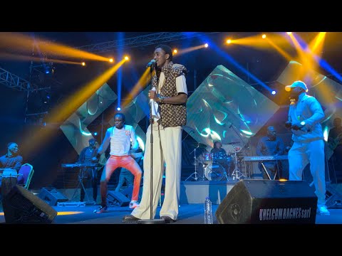 WALY SECK vient encore de réussir un exploit de la mobilisation en Gambie pour marquer l independanc