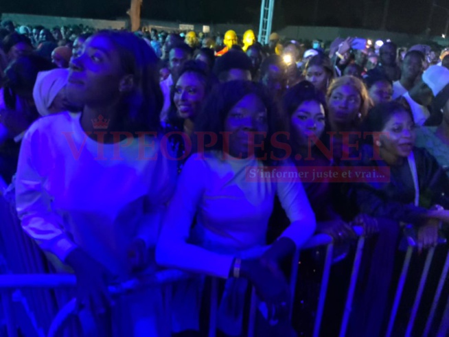 REGARDEZ le grand public Gambien venu répondre a Waly SECK LE KING de la musique SENEGALAISE