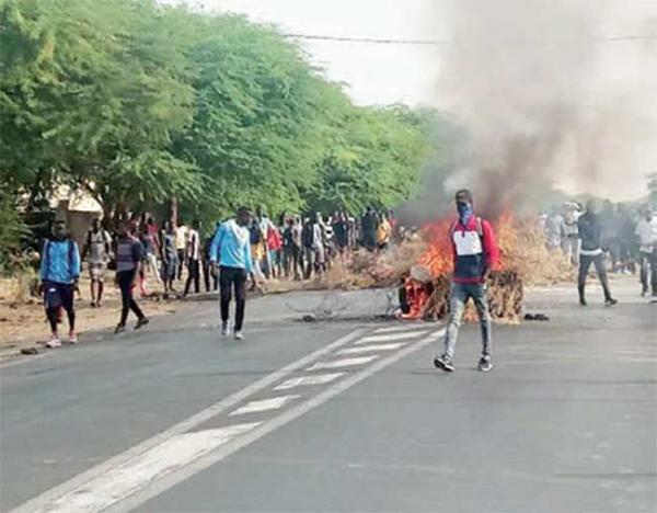 Kolda: A Saré Bilaly, les populations manifestent contre les accidents fréquents Kolda: A Saré Bilaly, les populations manifestent contre les accidents fréquents