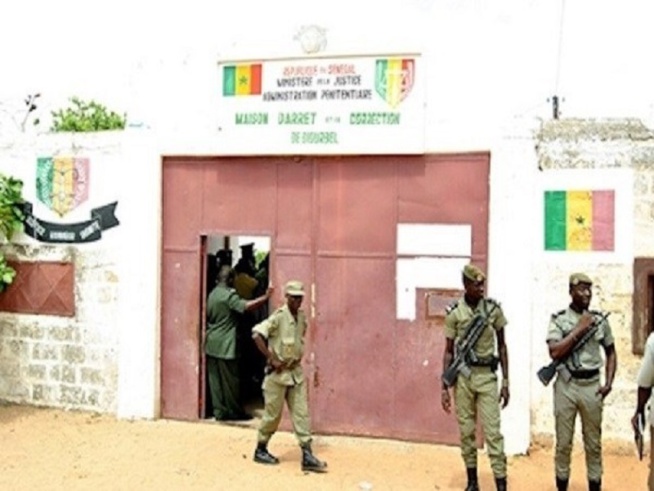 Diourbel : Un détenu s’évade de prison Diourbel : Un détenu s’évade de prison