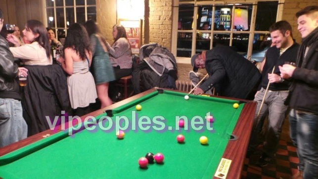 Souleymane Ndene Ndiaye se met au billard ! Souleymane Ndene Ndiaye se met au billard !