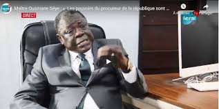 Me Ousmane Séye : « Les pouvoirs du Procureur de la République sont excessifs...la justice doit redonner confiance au peuple » Me Ousmane Séye : « Les pouvoirs du Procureur de la République sont excessifs...la justice doit redonner confiance au peuple »