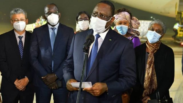 Khalifa Diakhaté interprete la phrase controversée de Macky Sall sur les vaccins Khalifa Diakhaté interprete la phrase controversée de Macky Sall sur les vaccins