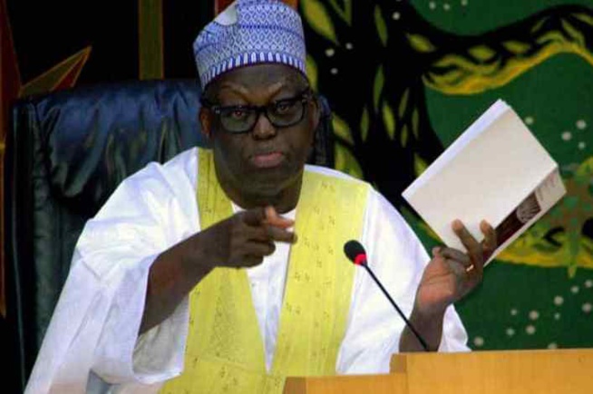 Assemblée nationale : Moustapha Niasse et des députés vaccinés contre la Covid-19 Assemblée nationale : Moustapha Niasse et des députés vaccinés contre la Covid-19