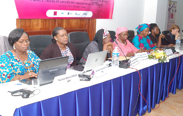 Face au mutisme de l’Association des Juristes Sénégalaises: sa vice Présidente se démarque et prend position Face au mutisme de l’Association des Juristes Sénégalaises: sa vice Présidente se démarque et prend position