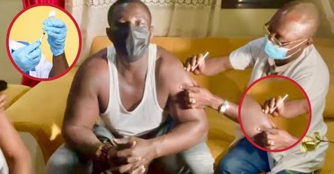 Vaccins Covid-19 : Balla Gaye 2 prend sa dose et appelle les sénégalais à faire de même Vaccins Covid-19 : Balla Gaye 2 prend sa dose et appelle les sénégalais à faire de même