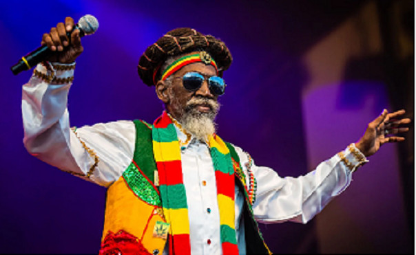 Le monde du reggae en deuil : Bunny Wailer, légende jamaïcaine et membre fondateur des Wailers, est mort à 73 ans Le monde du reggae en deuil : Bunny Wailer, légende jamaïcaine et membre fondateur des Wailers, est mort à 73 ans