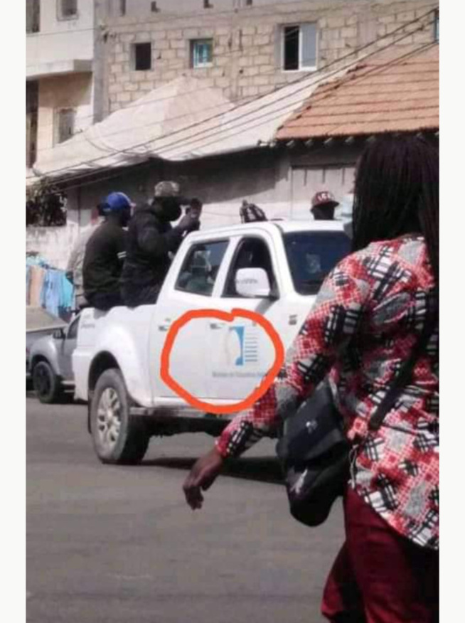 Le ministère de l'Education dément l'utilisation d'un de ses véhicules pour transporter des nervis Le ministère de l'Education dément l'utilisation d'un de ses véhicules pour transporter des nervis