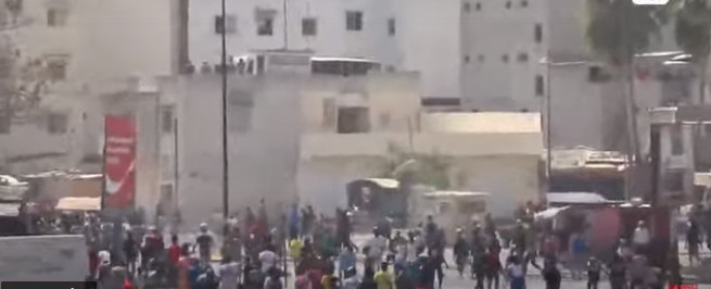 Arrestation de Ousmane Sonko: La première nuit des barricades ! Arrestation de Ousmane Sonko: La première nuit des barricades !