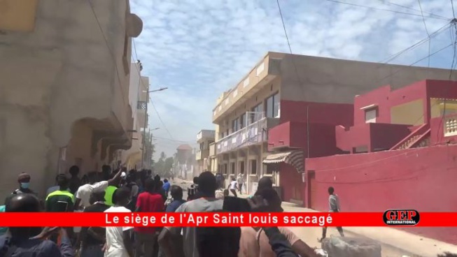 Urgent – Saint-Louis: Le siège de l’APR saccagé Urgent – Saint-Louis: Le siège de l’APR saccagé