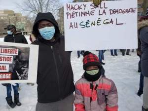 En images : marche des Sénégalais de Montréal contre la “dictature” de Macky Sall