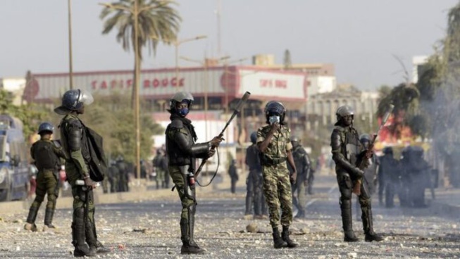 Un militaire arrivé à Dakar s’exprime : « Nous ne sommes ni pour Macky, ni pour Sonko, notre mission est de… » Un militaire arrivé à Dakar s’exprime : « Nous ne sommes ni pour Macky, ni pour Sonko, notre mission est de… »