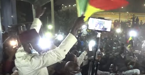 Cite Keur Gorgui: L’arrivée de Ousmane Sonko à son domicile après la conférence de presse