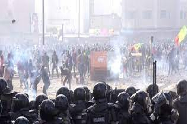 Pistes de sortie crise : sept propositions formulées par de la société civile Pistes de sortie crise : sept propositions formulées par de la société civile