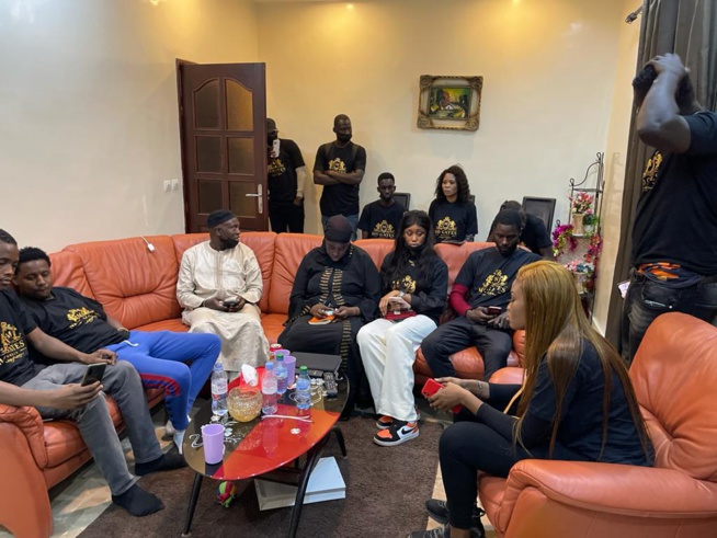 Mohamet Diallo Mo Gates et son Mouvement Libérez le Sénégal (MLS) au secours des blessés avec une enveloppe de 200 000 F par blessé. Mohamet Diallo Mo Gates et son Mouvement Libérez le Sénégal (MLS) au secours des blessés avec une enveloppe de 200 000 F par blessé.