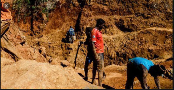 Exploitation illégale de l’or à Kédougou: La gendarmerie a arrêté 14 Sénégalais et 6 Maliens Exploitation illégale de l’or à Kédougou: La gendarmerie a arrêté 14 Sénégalais et 6 Maliens