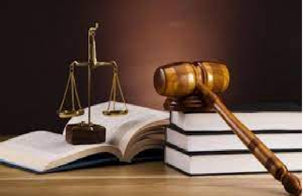 Elle refuse de cohabiter avec sa coépouse : Diaka Diallo traîne en justice son époux pour enlèvement de leur fille Elle refuse de cohabiter avec sa coépouse : Diaka Diallo traîne en justice son époux pour enlèvement de leur fille