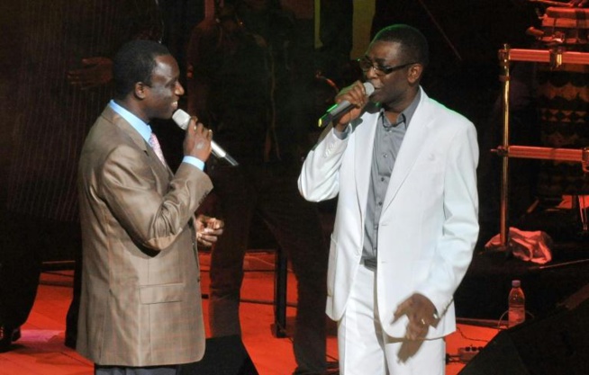 Triste et émouvante cette retrouvaille de Thione Seck et Youssou Ndour après 25ans Triste et émouvante cette retrouvaille de Thione Seck et Youssou Ndour après 25ans