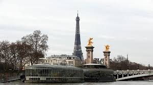 À quelques heures de l’entrée en vigueur du confinement, les Parisiens fuient la capitale - images À quelques heures de l’entrée en vigueur du confinement, les Parisiens fuient la capitale - images