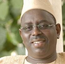 Salaires et primes: Macky Sall arrose ses DG et PCA