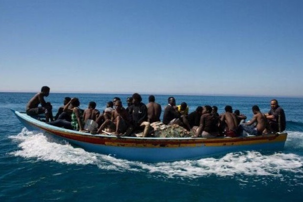 Emigration irrégulière: A Saint-Louis, la police intercepte une embarcation de 16 migrants, dont les 2 convoyeurs Emigration irrégulière: A Saint-Louis, la police intercepte une embarcation de 16 migrants, dont les 2 convoyeurs