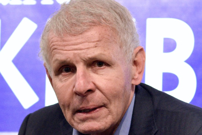 Patrick Poivre d'Arvor accusé de viols : l'écrivaine Alessandra Fra livre un témoignage glaçant Patrick Poivre d'Arvor accusé de viols : l'écrivaine Alessandra Fra livre un témoignage glaçant