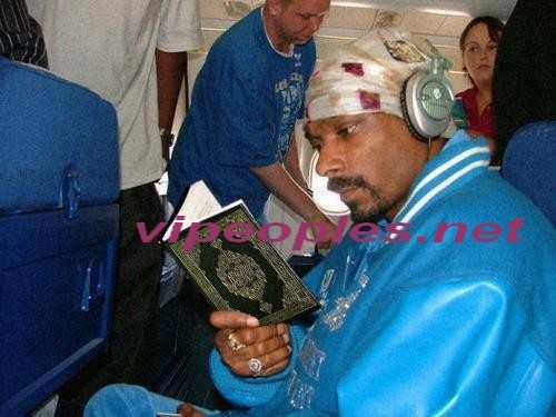 Le rappeur américain Snoop et le coran