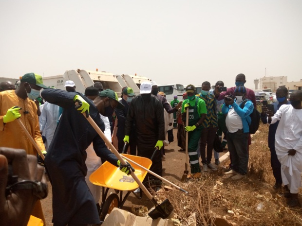 Aéroport international Blaise Diagne : Signature d’une convention avec l’UCG pour la gestion des déchets et du cadre de vie Aéroport international Blaise Diagne : Signature d’une convention avec l’UCG pour la gestion des déchets et du cadre de vie