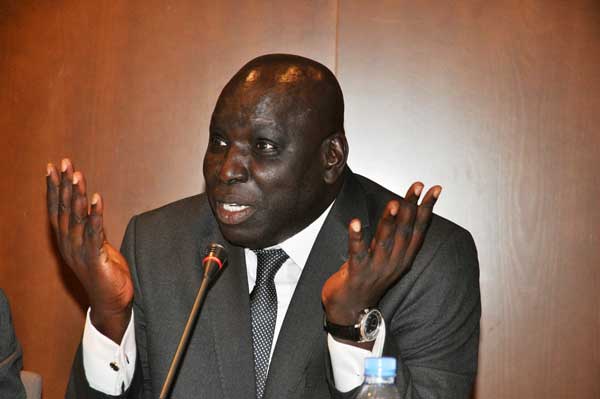 Plainte d’une mineure contre Madiambal : Le journaliste Pape Ndiaye fait de graves révélations