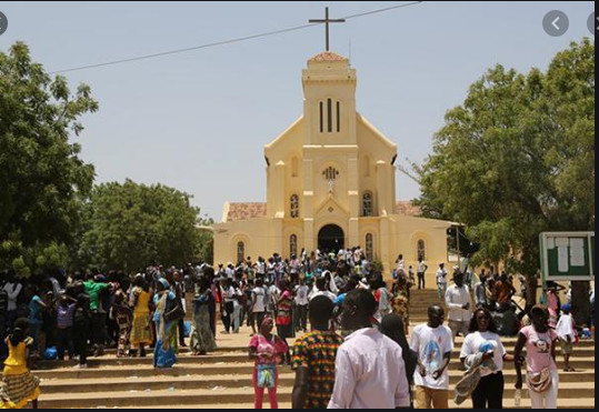 Fête de Pâques: Macky Sall adresse ses meilleurs vœux à la communauté chrétienne Fête de Pâques: Macky Sall adresse ses meilleurs vœux à la communauté chrétienne