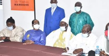 Succession de Iyane Thiam : les 36 millions qui sèment le discorde entre les Imams…(vidéo) Succession de Iyane Thiam : les 36 millions qui sèment le discorde entre les Imams…(vidéo)