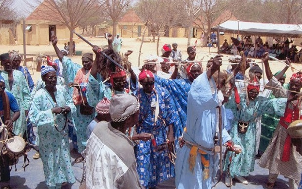‘’Ndeup’’ à Rufisque : les lébous ont entamé hier des séances pour conjurer le mauvais sort ‘’Ndeup’’ à Rufisque : les lébous ont entamé hier des séances pour conjurer le mauvais sort
