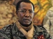 Idriss Deby Itno et son armée honorés à Dakar Idriss Deby Itno et son armée honorés à Dakar