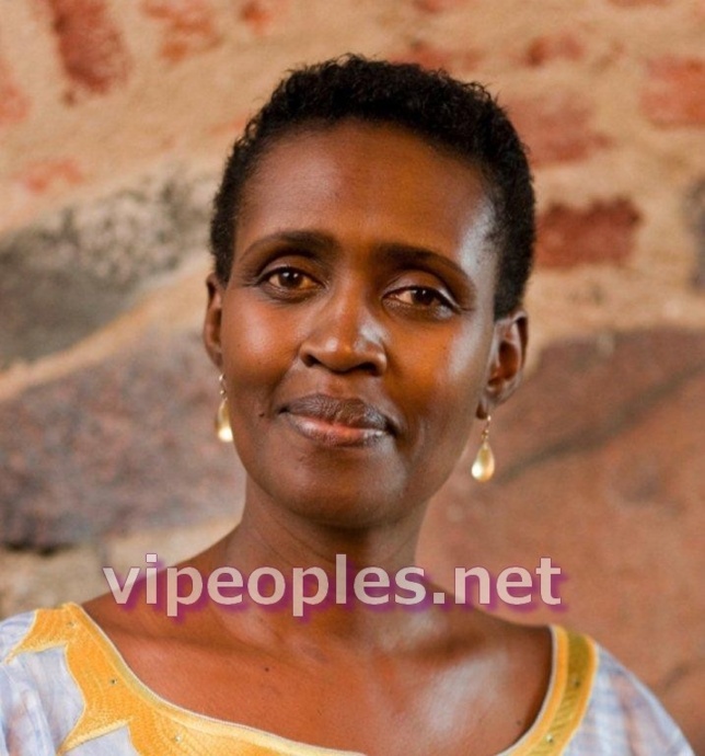 Winnie Byanyima, la directrice générale d'Oxfam International, au Forum économique mondial sur l’Afrique: " L’Afrique prend son destin en main" Winnie Byanyima, la directrice générale d'Oxfam International, au Forum économique mondial sur l’Afrique: " L’Afrique prend son destin en main"