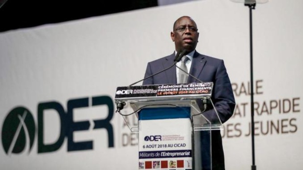 Sénégal : Déficit de financement des jeunes, le DG de la DER « mouille » Macky Sall