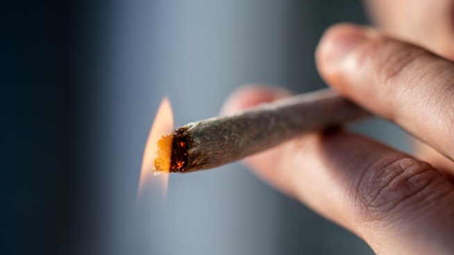 Macron veut un débat national sur la consommation de drogue