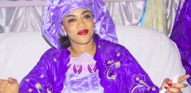 Adiya: L'incroyable fortune donnée à Sokhna Aïda Diallo par... Adiya: L'incroyable fortune donnée à Sokhna Aïda Diallo par...