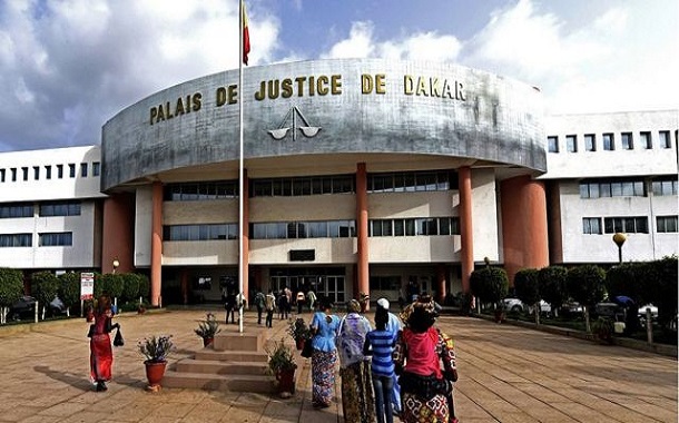 Chantage et actes contre-nature: Le mannequin Pape Abdou Ndiaye posait nu pour un photographe espagnol