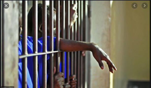 Pour usage de faux: Un agent du tribunal de Mbacké placé sous mandat de dépôt à Dakar Pour usage de faux: Un agent du tribunal de Mbacké placé sous mandat de dépôt à Dakar