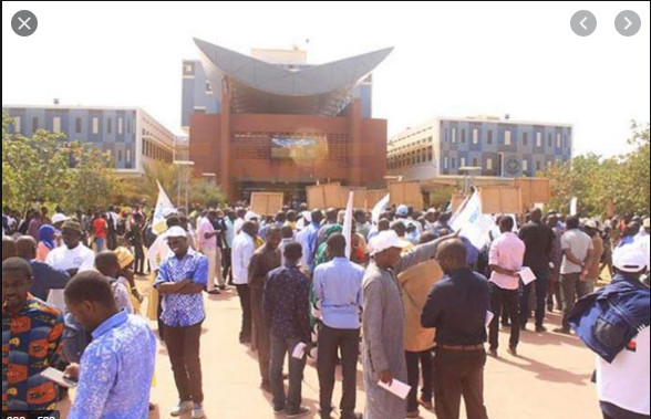 Violences à l'Université: Macky Sall hausse le ton et promet des changements