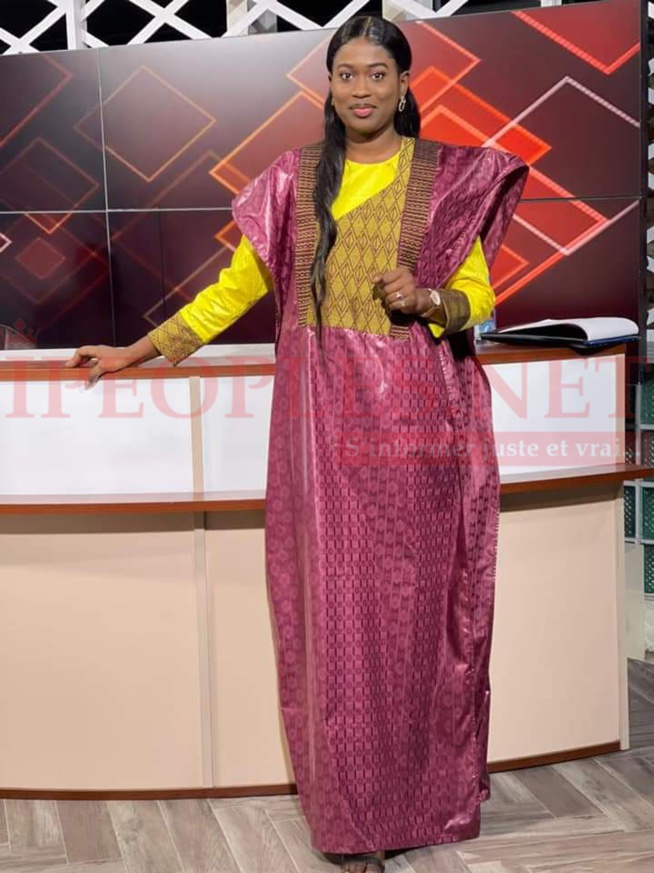 Sublime et fatale, Astou John la vedette du JT de la 2STV séduit encore ses followers Sublime et fatale, Astou John la vedette du JT de la 2STV séduit encore ses followers