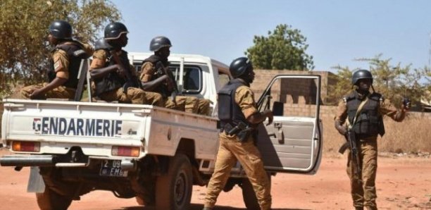 Touba: La gendarmerie arrête un maçon qui se faisait passer pour un militaire Touba: La gendarmerie arrête un maçon qui se faisait passer pour un militaire