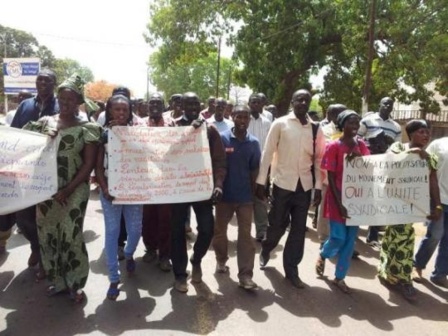 Rétention des notes et boycott des examens Rétention des notes et boycott des examens