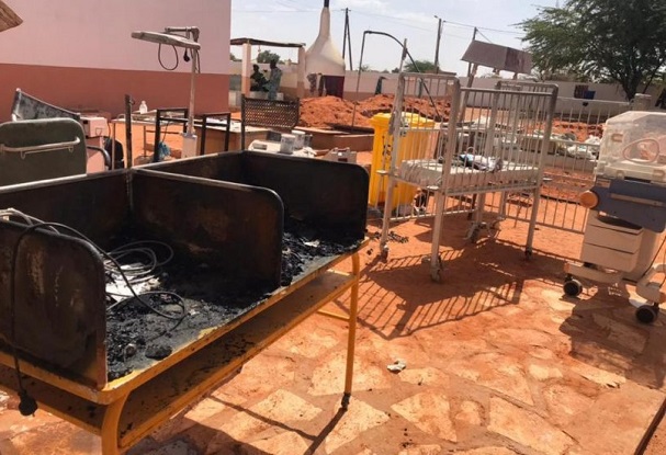 Incendie de l’unité néonatale de l’hôpital de Linguère: J’accuse l’Etat du Sénégal ! (Habib Sy, ancien maire) Incendie de l’unité néonatale de l’hôpital de Linguère: J’accuse l’Etat du Sénégal ! (Habib Sy, ancien maire)