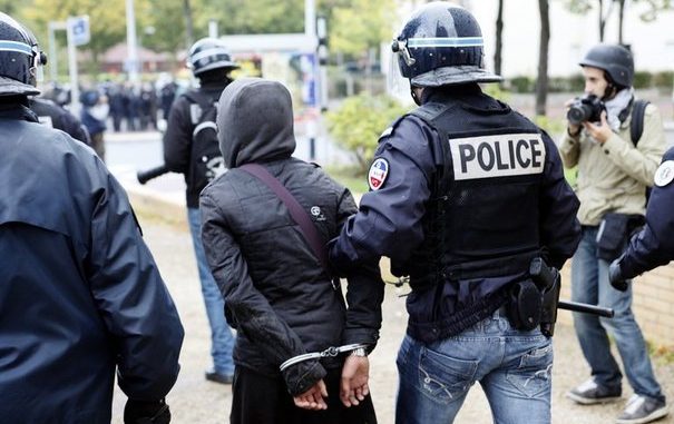 Un Sénégalais arrêté en France pour le meurtre de son épouse Un Sénégalais arrêté en France pour le meurtre de son épouse