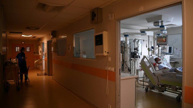 Covid-19: le nombre des personnes dans les services de réa passe sous la barre des 5000
