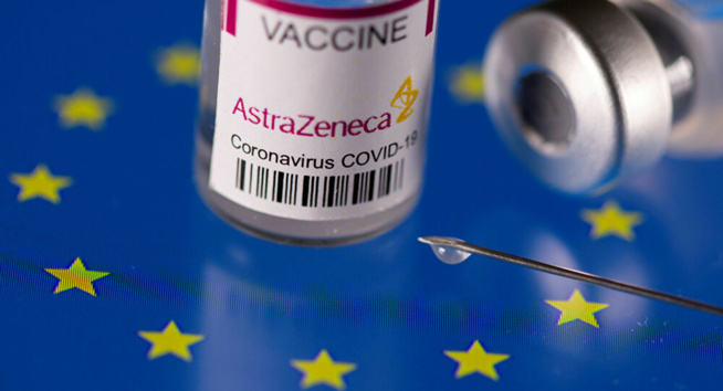 «D’autres vaccins sont plus efficaces» qu’AstraZeneca: un début de revirement pour Macron?