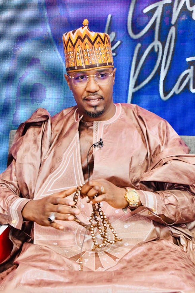 Mode Korité, l'homme de Keur Momar Sarr, Cheikh Sarr l'incontournable de la bande fm ouvre le bal des "NDANANES" Mode Korité, l'homme de Keur Momar Sarr, Cheikh Sarr l'incontournable de la bande fm ouvre le bal des "NDANANES"